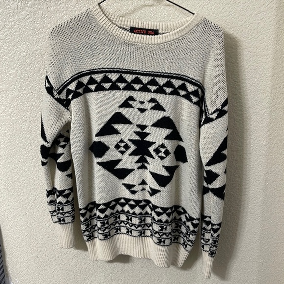 Sweater - Picture 1 of 1